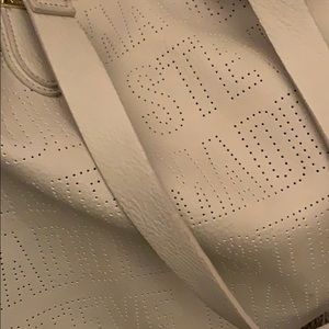 Meet your Posher, Leighanne